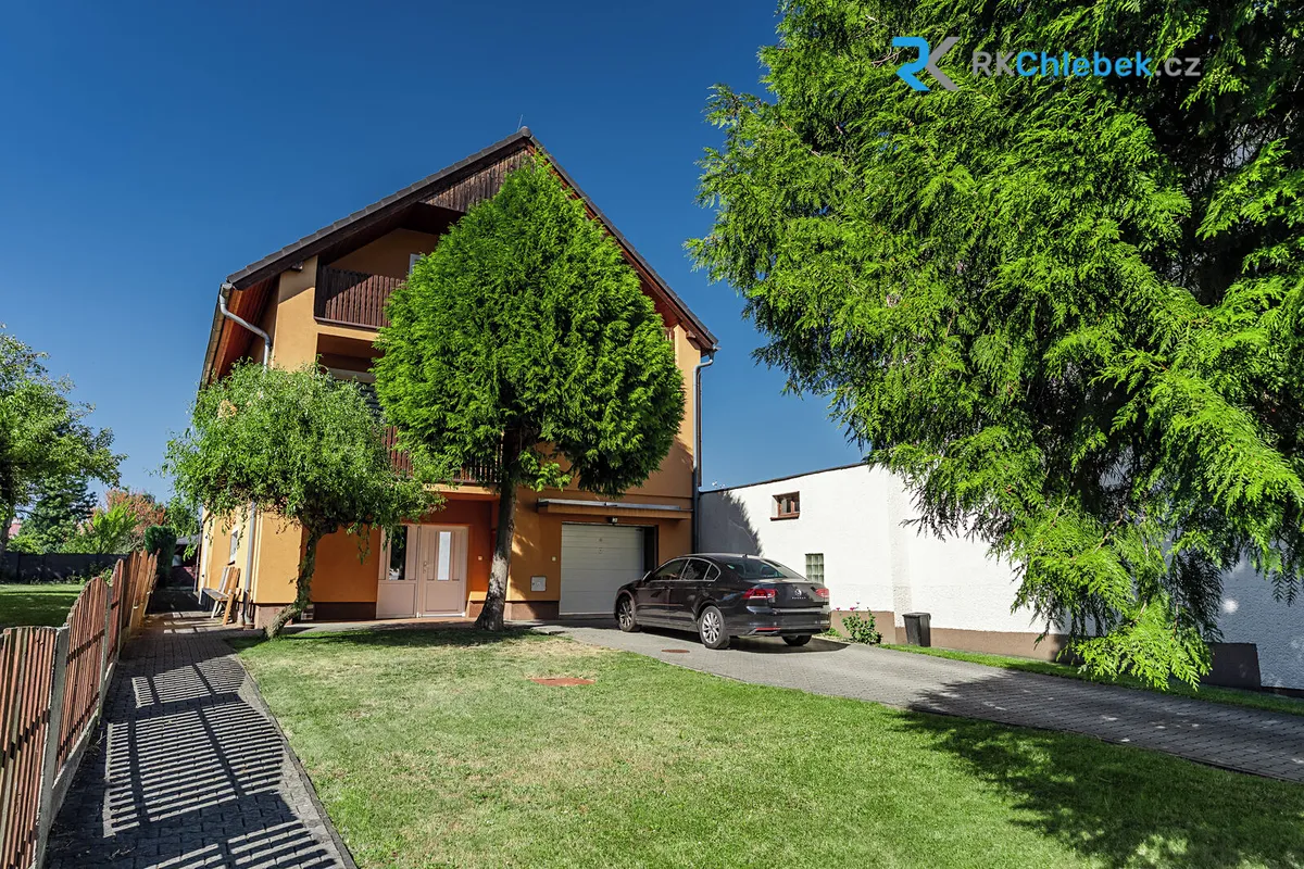 Prodej rodinného domu 268 m², pozemek 1080 m²
